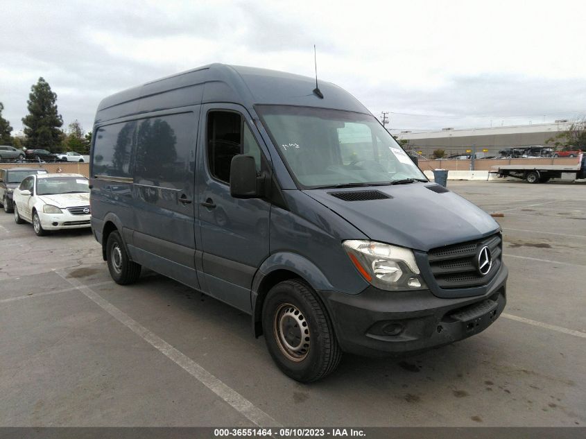 2018 MERCEDES-BENZ SPRINTER CARGO VAN - WD3PE7CD6JP635007