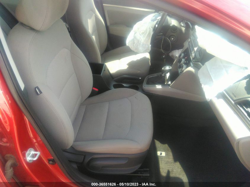 2019 HYUNDAI ELANTRA SEL - 5NPD84LF0KH495033