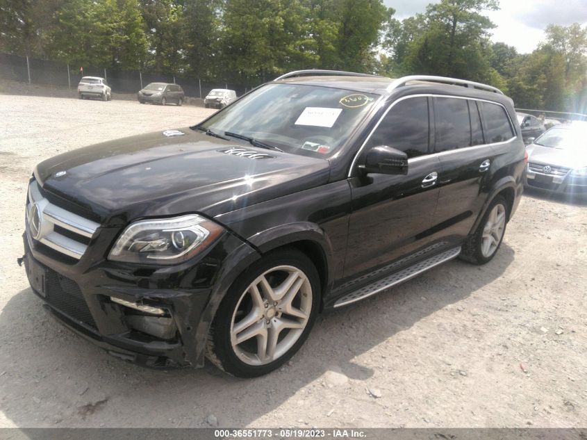 2016 MERCEDES-BENZ GL GL 550 - 4JGDF7DE2GA657400