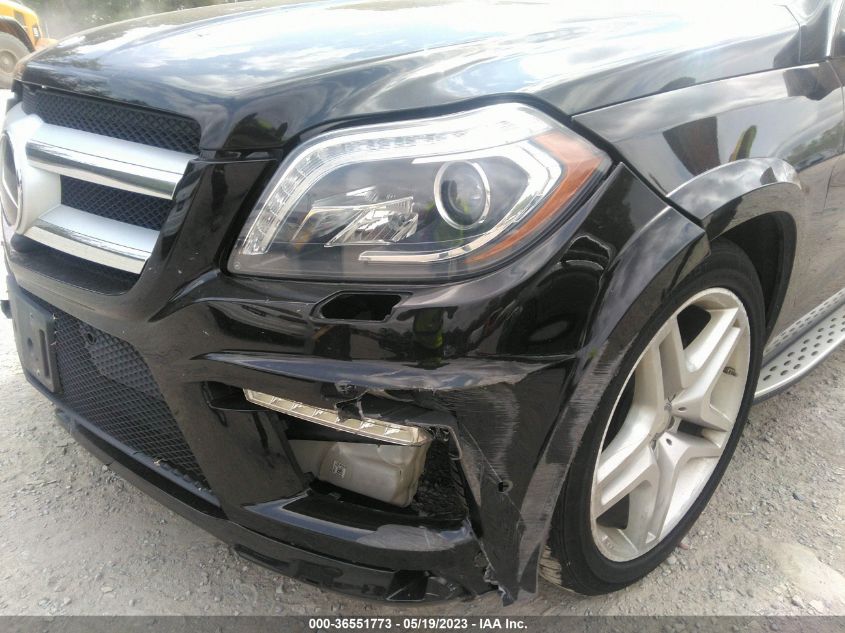 2016 MERCEDES-BENZ GL GL 550 - 4JGDF7DE2GA657400