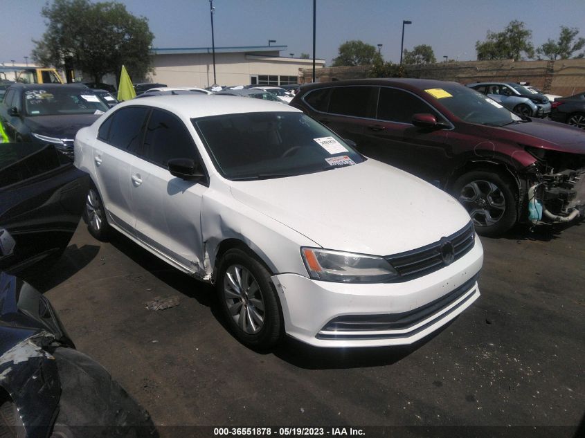 2015 VOLKSWAGEN JETTA SEDAN 1.8T SE - 3VWD17AJ1FM258111