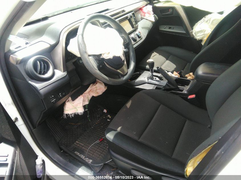 2018 TOYOTA RAV4 LE - JTMZFREV1JD129387