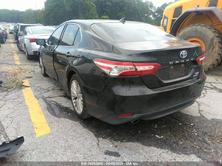 2018 TOYOTA CAMRY HYBRID XLE - 4T1B21HK2JU502755