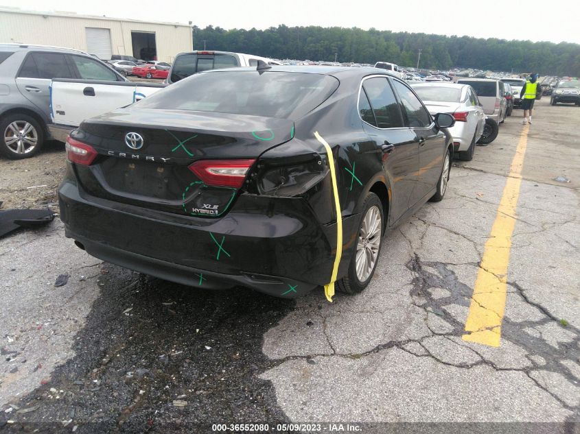 2018 TOYOTA CAMRY HYBRID XLE - 4T1B21HK2JU502755