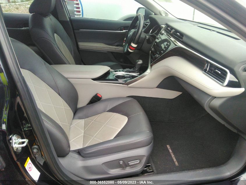 2018 TOYOTA CAMRY HYBRID XLE - 4T1B21HK2JU502755