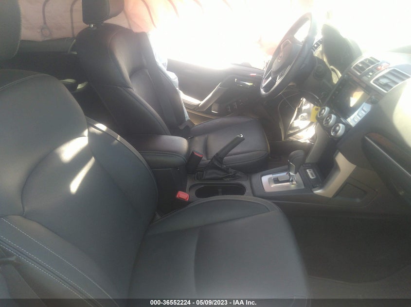 VIN JF2SJAJC5JH595646 2018 SUBARU FORESTER LIMITED