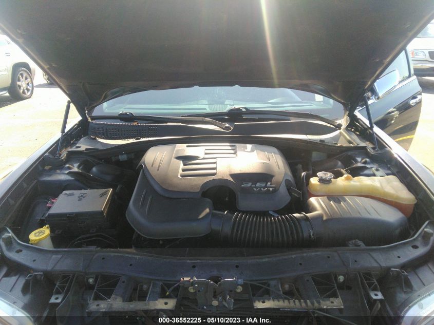 2016 CHRYSLER 300 300C - 2C3CCAEGXGH294677