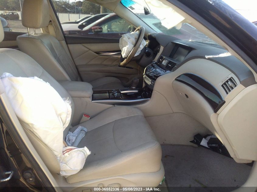 2016 INFINITI Q70 JN1BY1AP7GM220583
