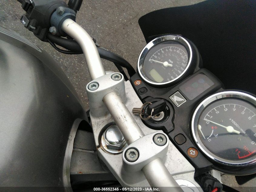 2003 HONDA CB900 F - JH2SC48173M100136