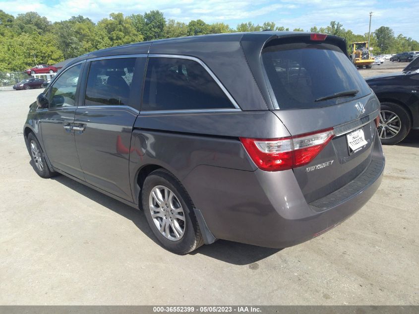 VIN 5FNRL5H69DB042730 2013 HONDA ODYSSEY no.3