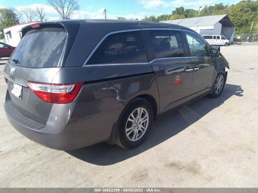 VIN 5FNRL5H69DB042730 2013 HONDA ODYSSEY no.4