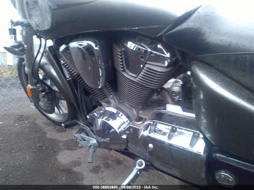 2005 HONDA VTX1800 F1 - 1HFSC46B75A302327