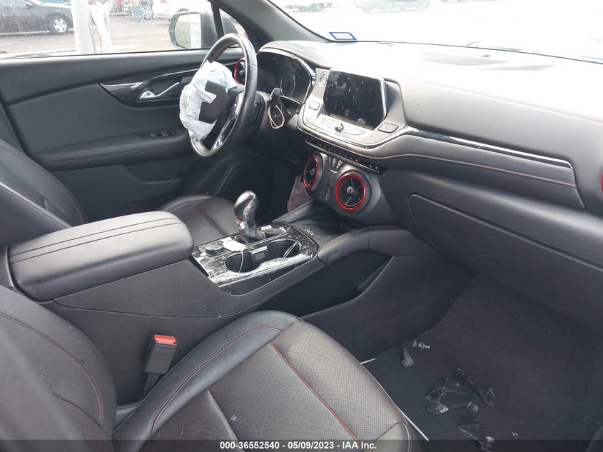 VIN 3GNKBERS8LS556825 2020 CHEVROLET BLAZER RS