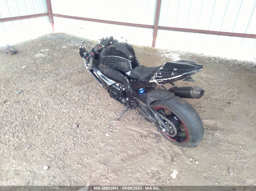 2013 SUZUKI GSX-R1000 - JS1GT78A2D2102870