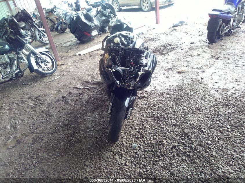 2013 SUZUKI GSX-R1000 - JS1GT78A2D2102870