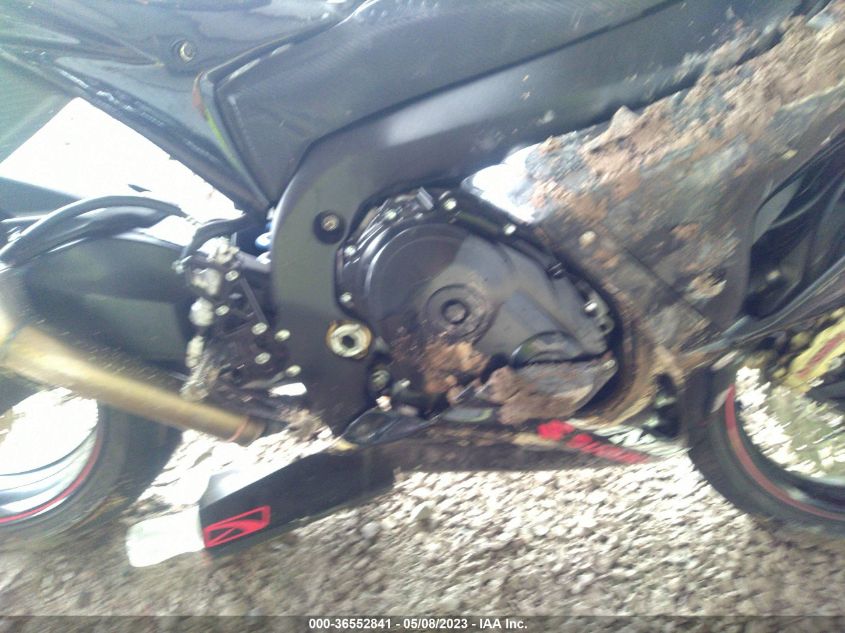 2013 SUZUKI GSX-R1000 - JS1GT78A2D2102870