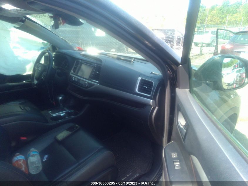 2017 TOYOTA HIGHLANDER XLE/SE - 5TDJZRFH2HS445540