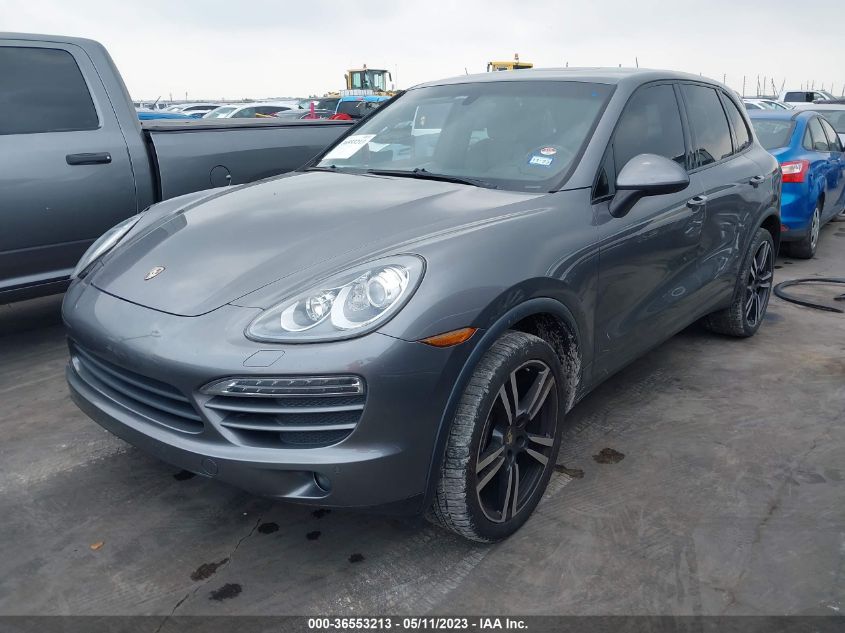 2013 PORSCHE CAYENNE - WP1AA2A2XDLA04525