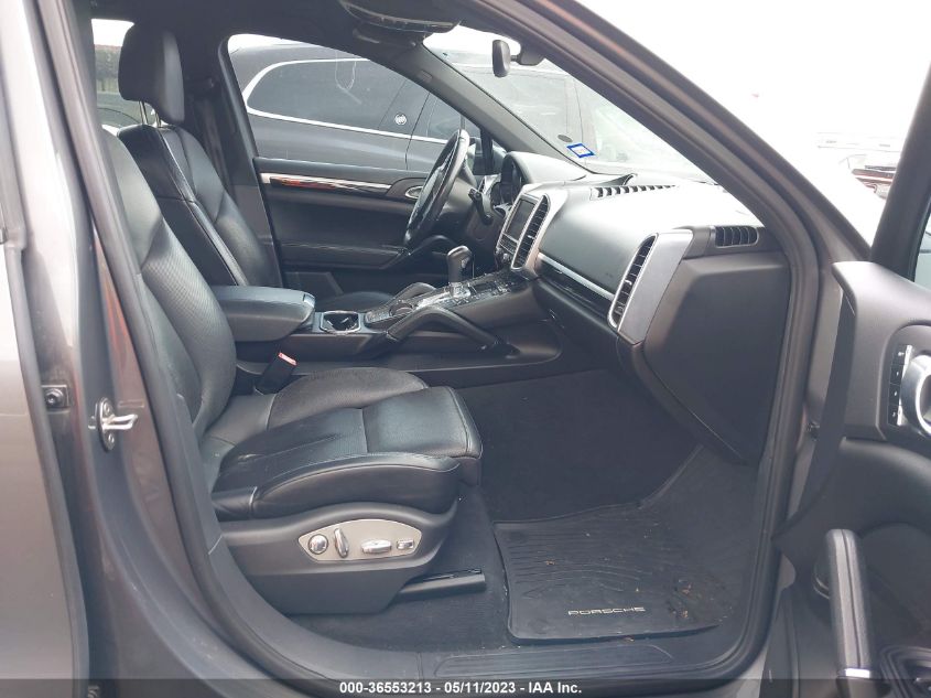 2013 PORSCHE CAYENNE - WP1AA2A2XDLA04525