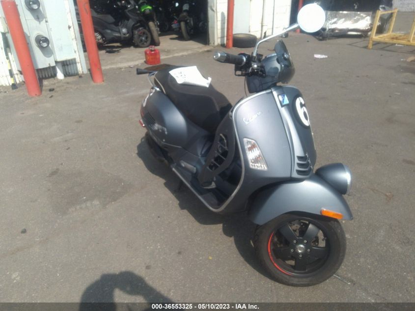 2022 VESPA GTS 300 SUPER ZAPMA39M1N5400437