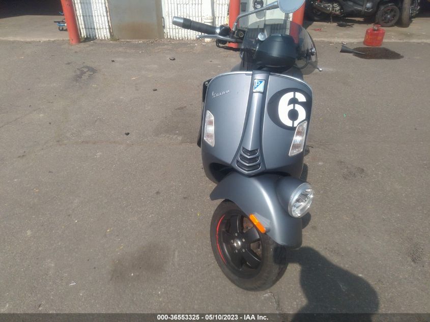 2022 VESPA GTS 300 SUPER ZAPMA39M1N5400437
