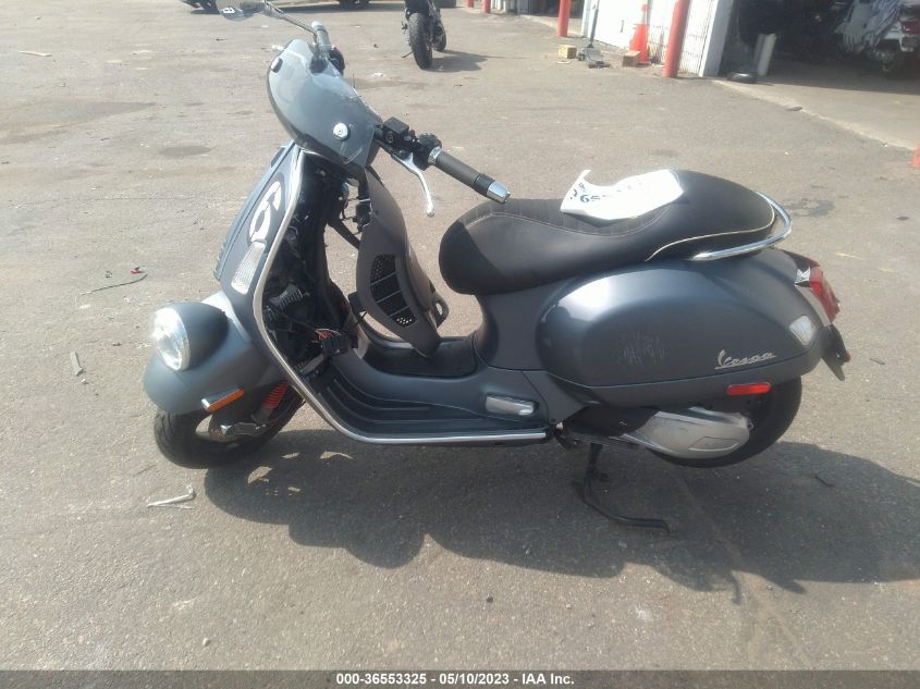 2022 VESPA GTS 300 SUPER ZAPMA39M1N5400437