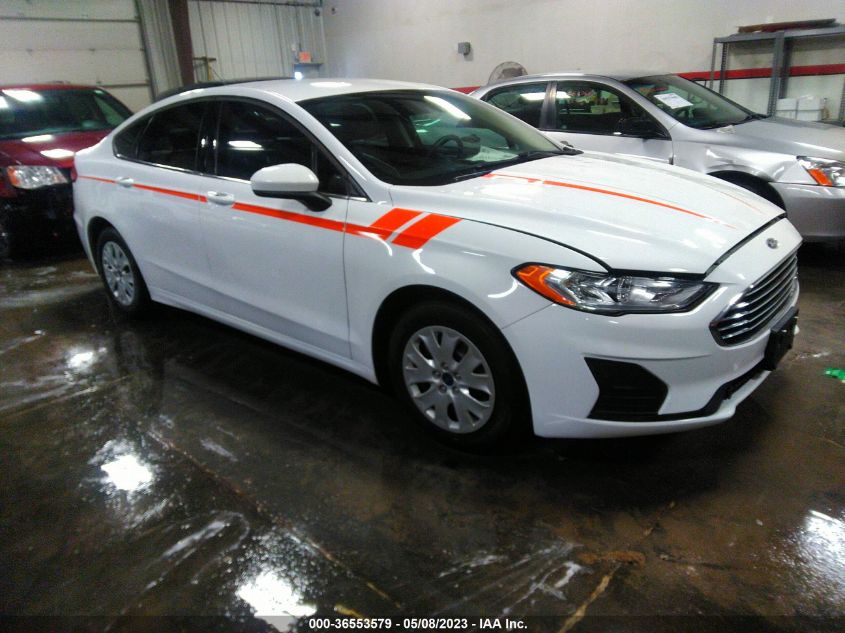 2019 FORD FUSION S - 3FA6P0G72KR285110