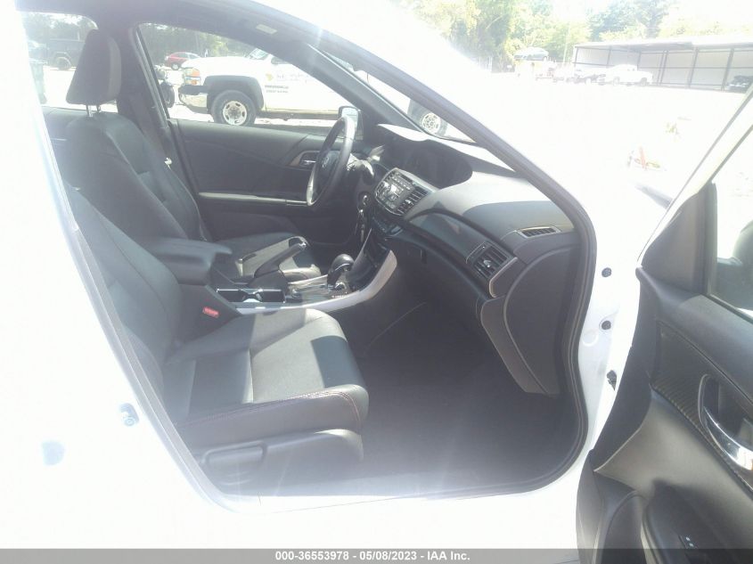 2017 HONDA ACCORD SEDAN SPORT SE - 1HGCR2F13HA035461