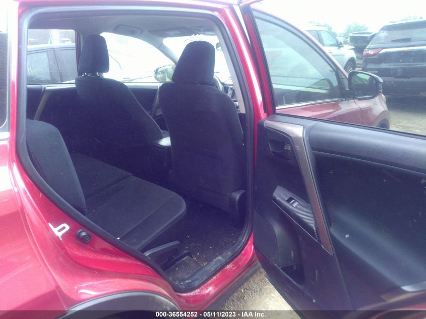 2015 TOYOTA RAV4 LE - JTMZFREV4FJ050529