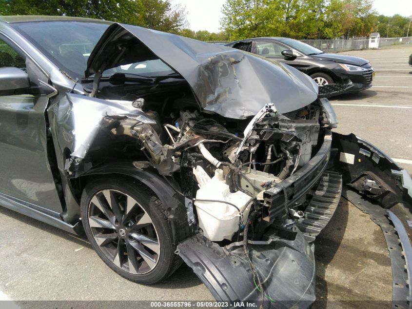 2017 NISSAN SENTRA SR - 3N1AB7AP0HY222741