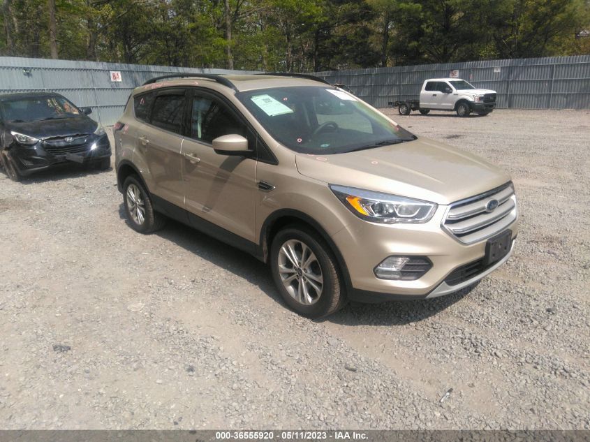 2017 FORD ESCAPE SE - 1FMCU9GD0HUD47990