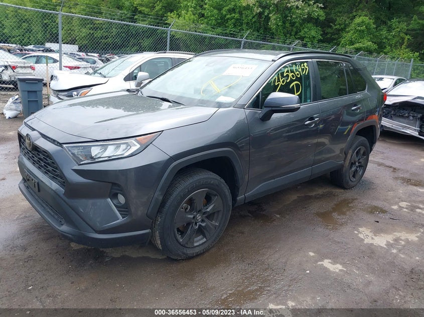 VIN 2T3W1RFV8MC095182 2021 TOYOTA RAV4 XLE