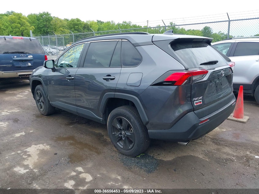 VIN 2T3W1RFV8MC095182 2021 TOYOTA RAV4 XLE