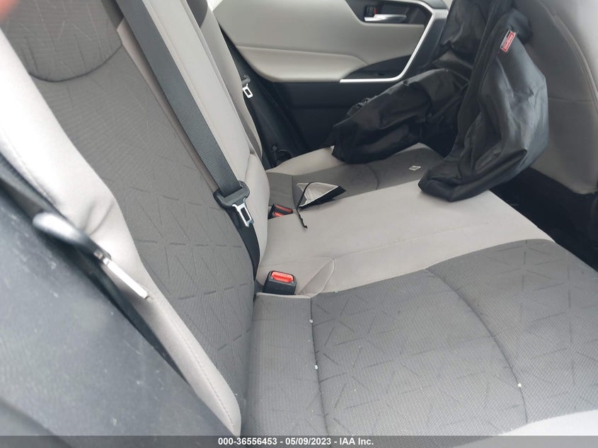 VIN 2T3W1RFV8MC095182 2021 TOYOTA RAV4 XLE