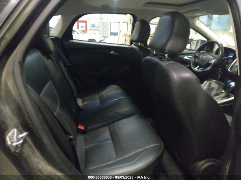 2015 FORD FOCUS SE - 1FADP3K28FL288215