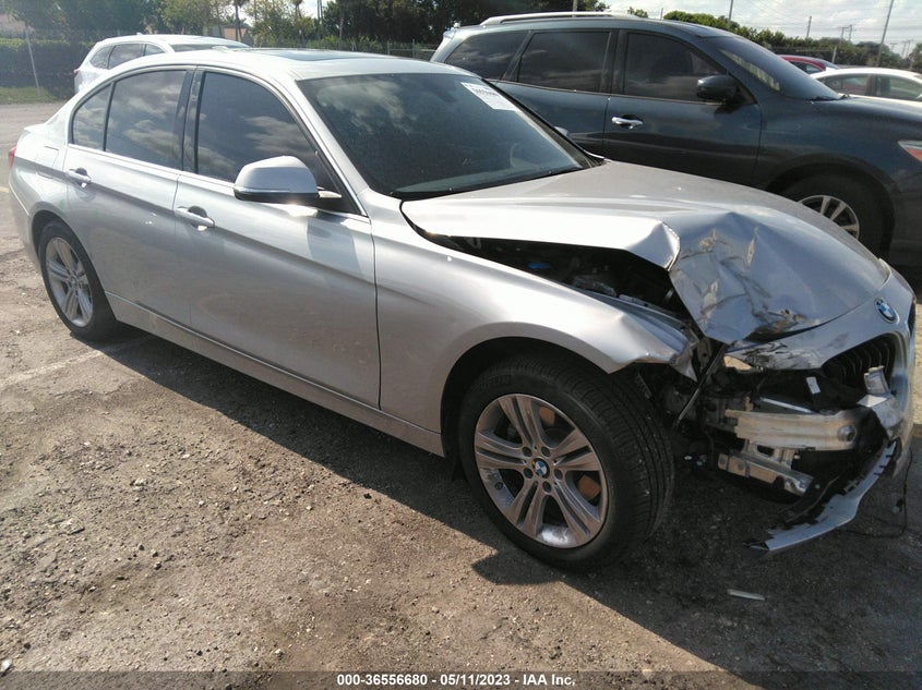 VIN WBA8B9C54JK677225 2018 BMW 3 SERIES 330I
