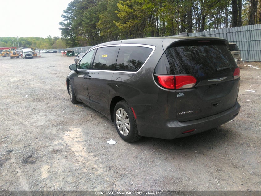VIN 2C4RC1AG9JR260808 2018 CHRYSLER PACIFICA L