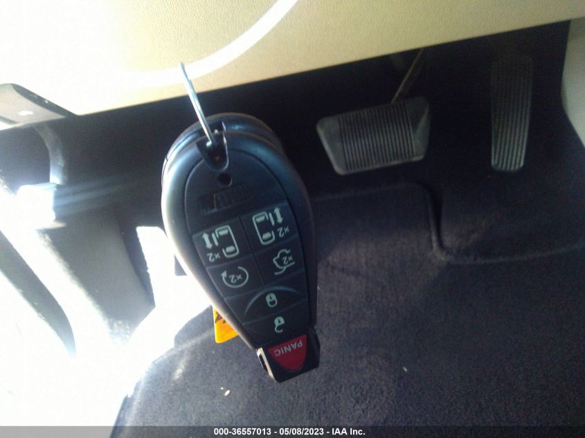 2019 DODGE GRAND CARAVAN SXT - 2C4RDGCGXKR635121