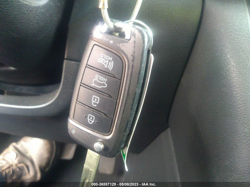 2021 HYUNDAI KONA SE - KM8K1CAA8MU659789