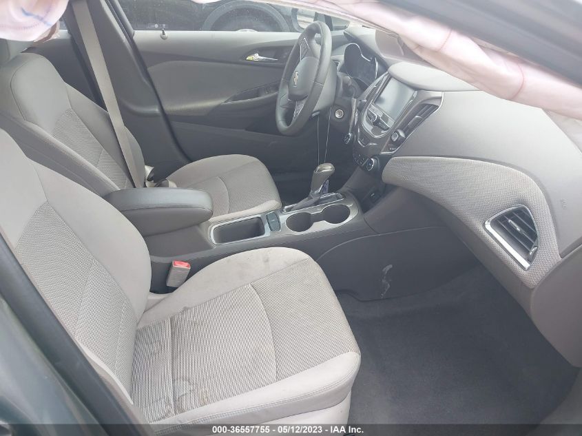 2018 CHEVROLET CRUZE LT - 1G1BE5SM7J7150342