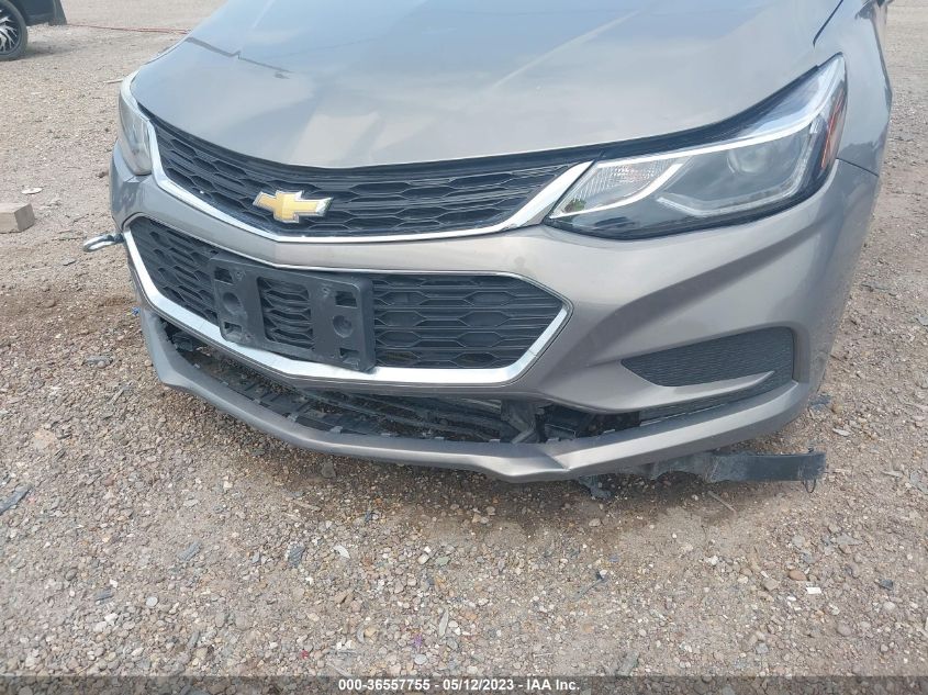 2018 CHEVROLET CRUZE LT - 1G1BE5SM7J7150342