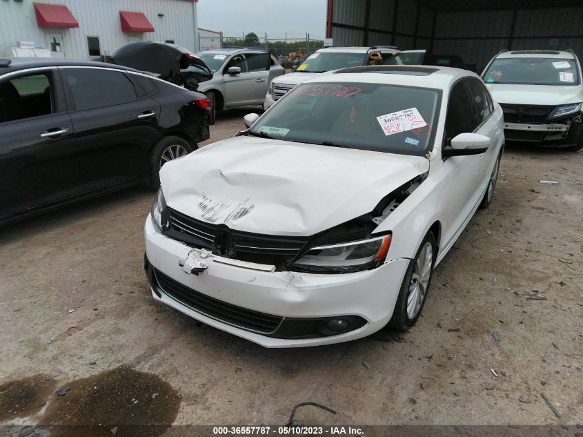 2013 VOLKSWAGEN JETTA SEDAN TDI W/PREMIUM/NAV - 3VWLL7AJ2DM238274