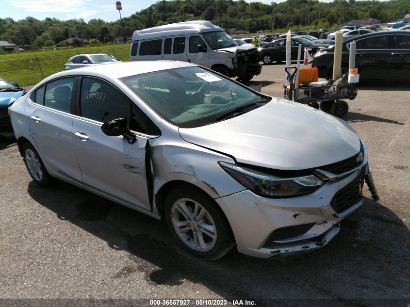 2018 CHEVROLET CRUZE LT - 1G1BE5SM5J7193724