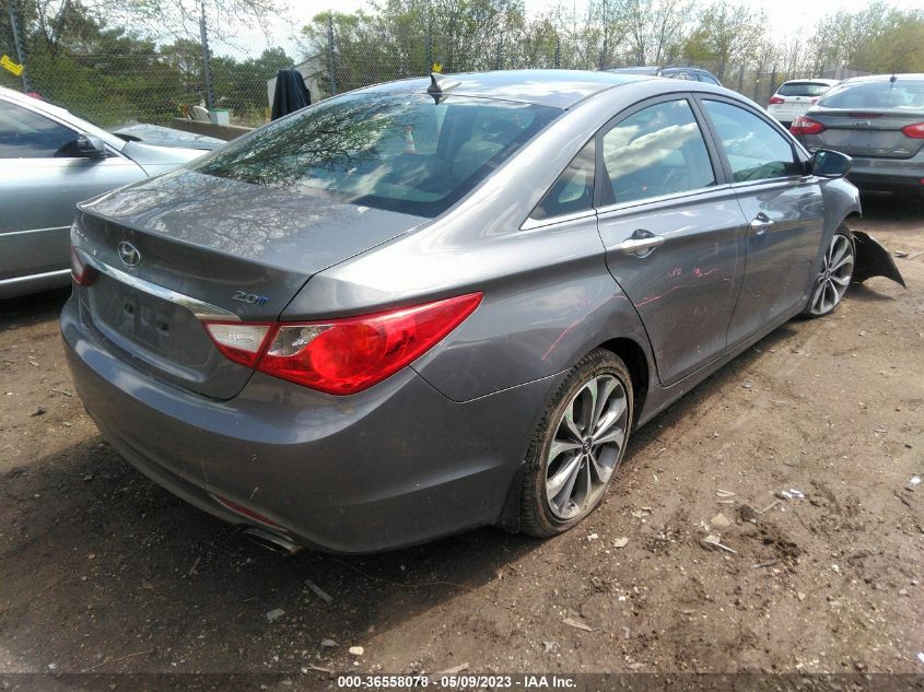 VIN 5NPEC4AB4DH603580 2013 HYUNDAI SONATA no.4