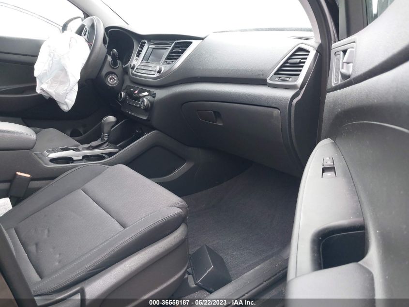 2017 HYUNDAI TUCSON SE - KM8J23A48HU278016