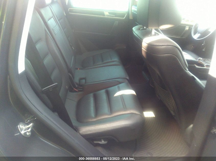 2016 VOLKSWAGEN TOUAREG LUX WVGEF9BP5GD010816