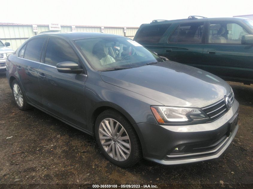 2015 VOLKSWAGEN JETTA SEDAN 1.8T SE - 3VWD07AJ6FM303417