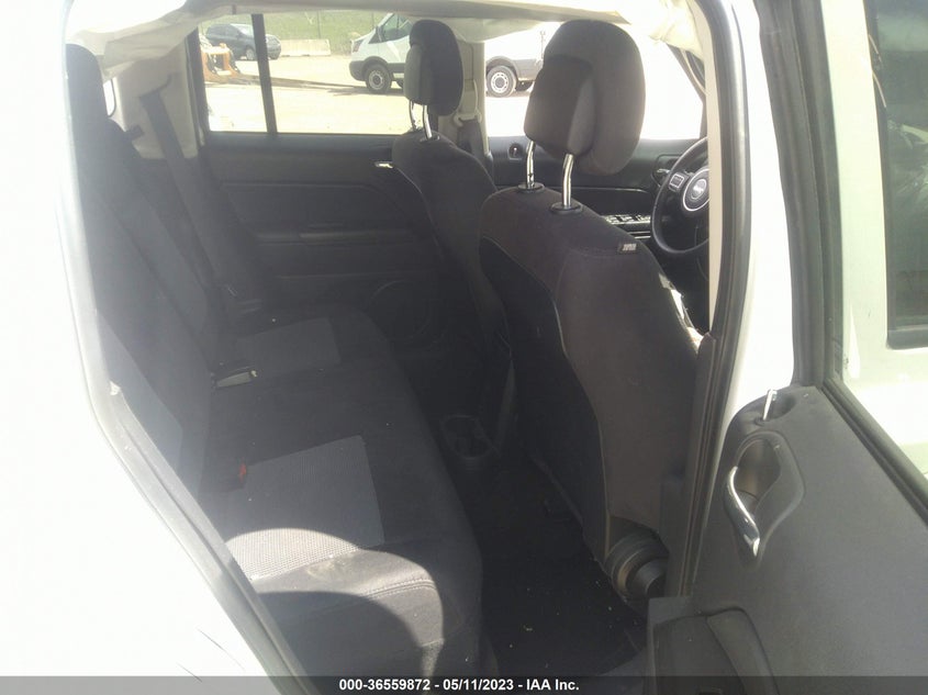 VIN 1C4NJPFB4HD183136 2017 JEEP PATRIOT LATITUDE