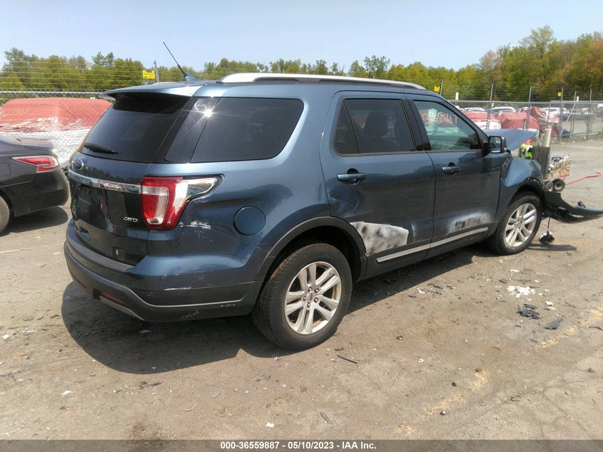 VIN 1FM5K8D85KGA67228 2019 FORD EXPLORER XLT
