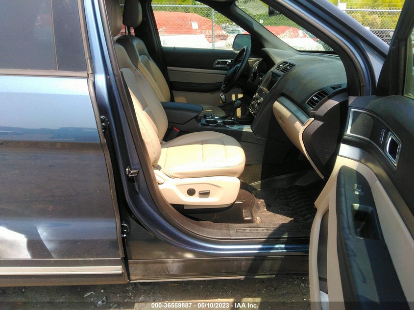 VIN 1FM5K8D85KGA67228 2019 FORD EXPLORER XLT